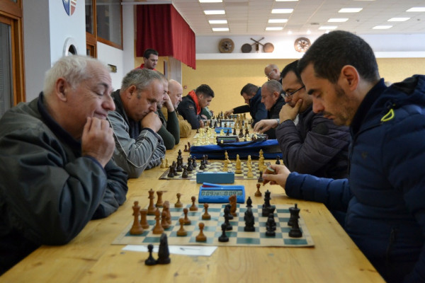 ОДРЖАН ТРЕЋИ ОКТОБАРСКИ ШАХОВСКИ ТУРНИР