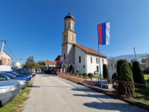 ПРОСЛАВЉЕНА СЛАВА ХРАМА ПОКРОВА ПРЕСВЕТЕ БОГОРОДИЦЕ У ПОДРАШНИЦИ