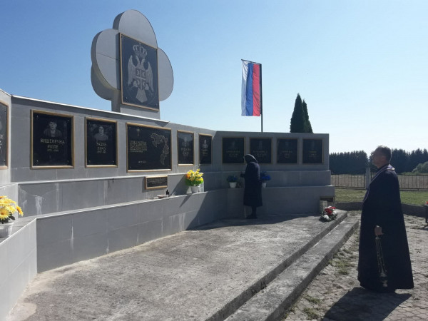 Служен парастос за погинуле из Граца