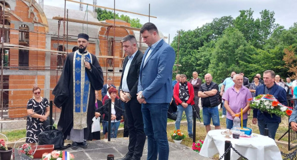 Služen parastos u Šehovcima 