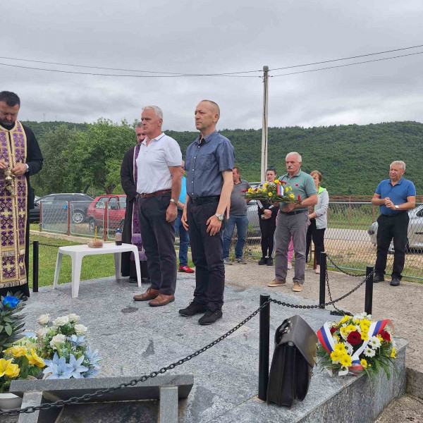 Парастос погинулим борцима на Котору