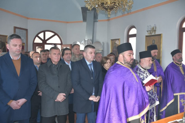 Служен парастос за страдале у протеклом Одбрамбено-отаџбинском рату