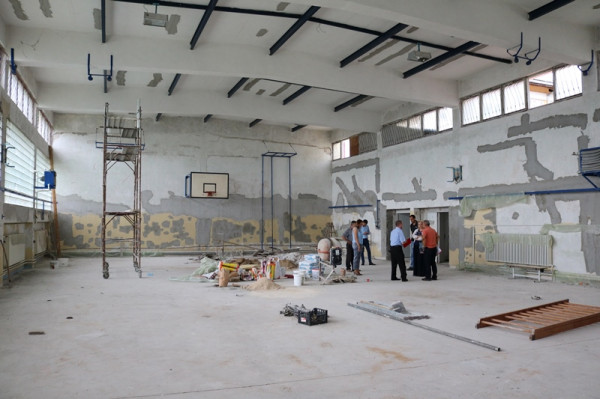 Počela rekonstrukcija fiskulturne sale u Srednjoškolskom centru