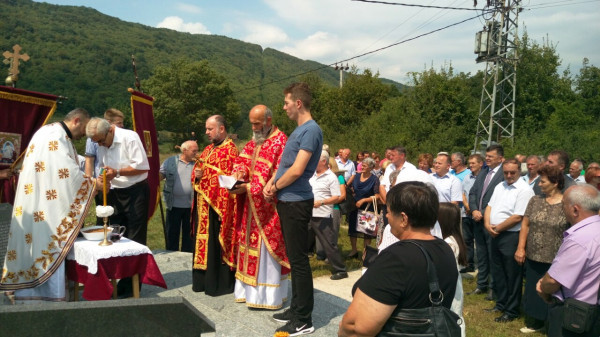 Proslavljena hramovna slava i služen parastos poginulim borcima u selu Dabrac
