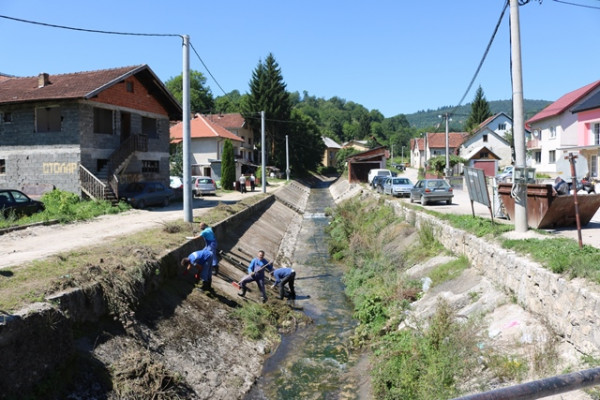 У току су јавни радови – посао за десет радника