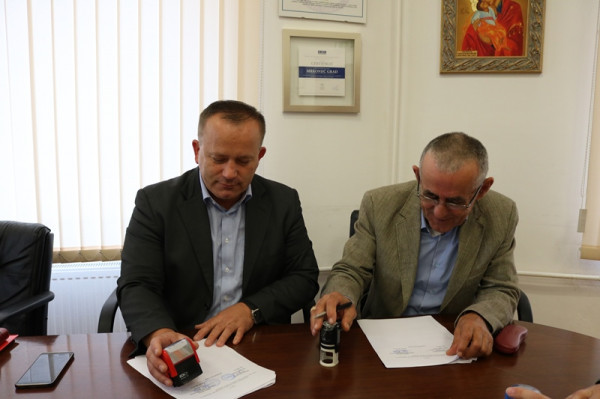 Потписан уговор за изградњу водовода у Подгорији