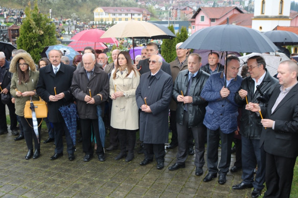 Обиљежена 21 година од отварања масовне гробнице у Мркоњић Граду