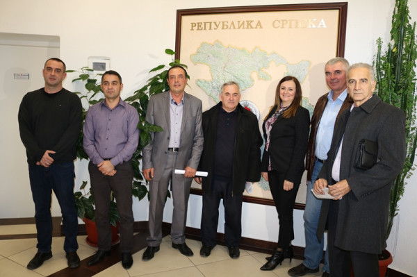 Начелница Аничић потписала уговоре о додјели средстава дрвопрерађивачима