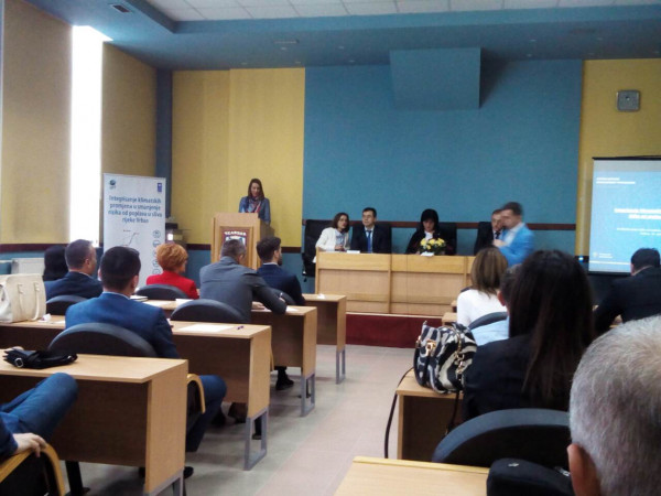 Општина Мркоњић Град добила опрему за заштиту од поплава