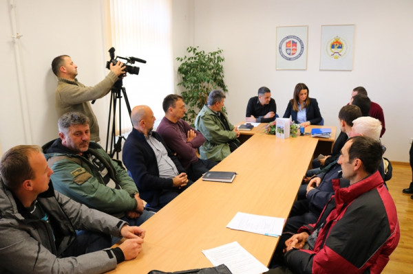 Потписани уговори o подизању малињака