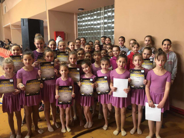 Злато на Новогодишњем купу за плесни студио ''Поинт'' из Мркоњић Града