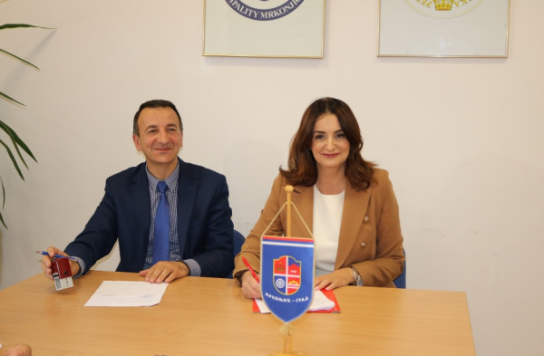 Потписан уговор за набавку ватрогасног возила