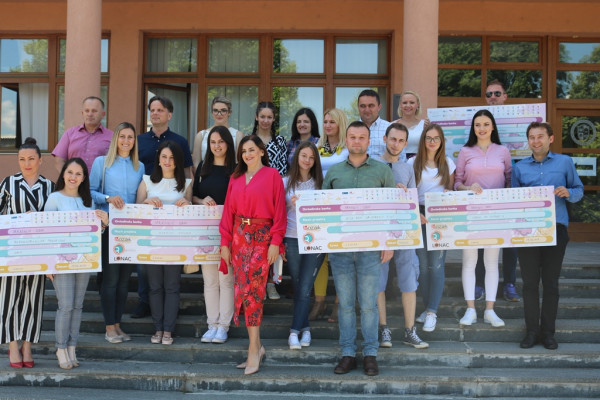 Потписани уговори за пет пројеката Омладинске банке у другом јавном позиву