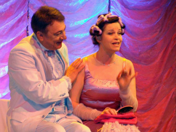 Одиграна представа "Брак у ствари љубав"